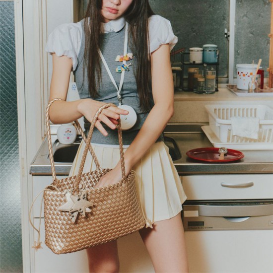 2025 Popular Qiangqiang's Same-Style Shoulder/Armpit Bag - Fashion Horizontal Handmade Woven Trendy Minimalist Handheld Basket Parent-Child Bag
