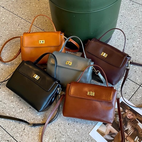 Niche Design Women's Bag - 2025 New High-Quality Retro Handbag, Large-Capacity Commuter Shoulder/Crossbody Bag